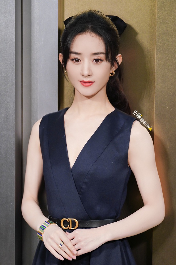 Triệu Lệ Dĩnh leo top tìm kiếm Weibo vì sự kiện tối nay: Visual trở lại thời kỳ đỉnh cao, cân luôn cả cam thường không PTS - Ảnh 13. Triệu Lệ Dĩnh leo top tìm kiếm Weibo vì sự kiện tối nay: Visual trở lại thời kỳ đỉnh cao, cân luôn cả cam thường không PTS - Ảnh 13.