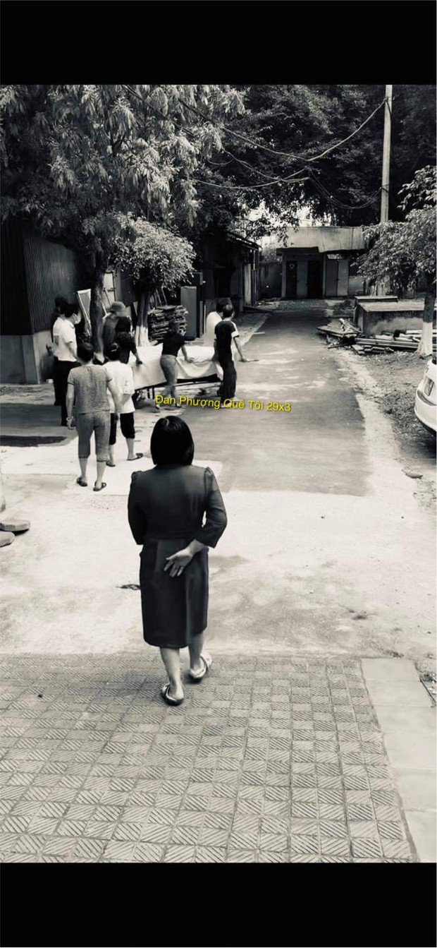 Hà Nội: Nam sinh lớp 9 cầm dao đâm chết bạn học cùng trường - Ảnh 2. Hà Nội: Nam sinh lớp 9 cầm dao đâm chết bạn học cùng trường - Ảnh 2.