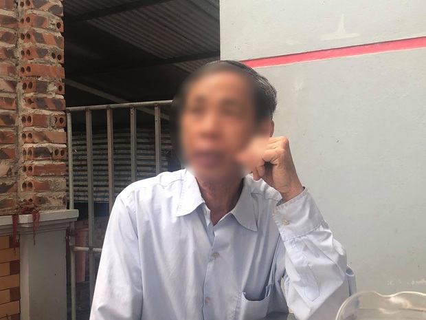 Vụ nam sinh lớp 8 bị bạn học đâm tử vong ở Hà Nội: Mẹ khóc ngất khi biết tin, ông nội về nhà lấy hết tiền cứu cháu nhưng không kịp - Ảnh 4. Vụ nam sinh lớp 8 bị bạn học đâm tử vong ở Hà Nội: Mẹ khóc ngất khi biết tin, ông nội về nhà lấy hết tiền cứu cháu nhưng không kịp - Ảnh 4.