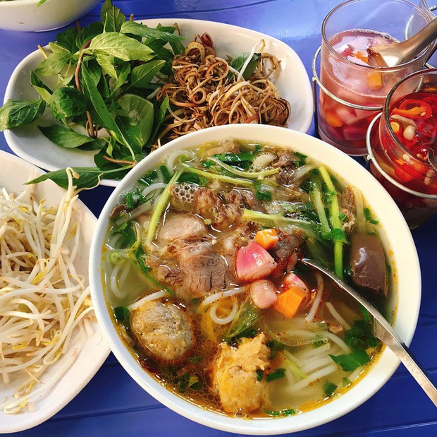 3 món Việt được vinh danh trong top đồ ăn sáng ngon nhất châu Á, ngoài phở và bánh mì thì cái tên còn lại cực bất ngờ - Ảnh 3. 3 món Việt được vinh danh trong top đồ ăn sáng ngon nhất châu Á, ngoài phở và bánh mì thì cái tên còn lại cực bất ngờ - Ảnh 3.