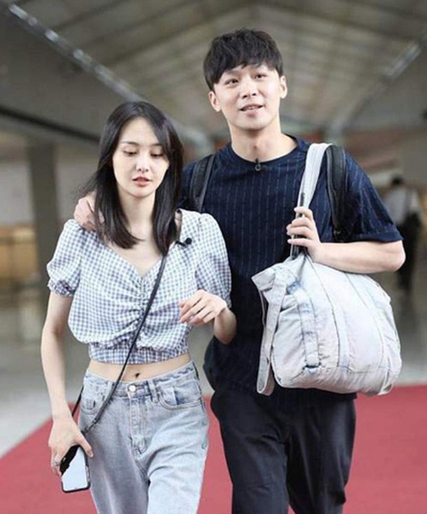 Rầm rộ tin Trương Hằng muốn bức tử Trịnh Sảng để đòi quyền thừa kế, xúi bạn gái trốn thuế bằng hợp đồng âm dương - Ảnh 1. Rầm rộ tin Trương Hằng muốn bức tử Trịnh Sảng để đòi quyền thừa kế, xúi bạn gái trốn thuế bằng hợp đồng âm dương - Ảnh 1.