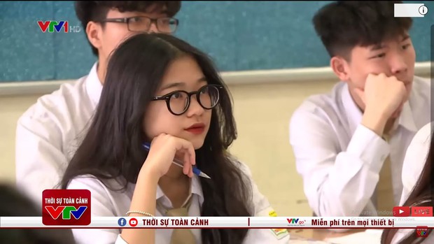 Nữ sinh xuất hiện vài giây ở bản tin thời sự, netizen ngắm xong rần rần đòi tăng lương cho anh quay phim của VTV - Ảnh 1.