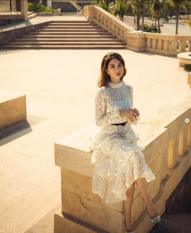 Nhìn Ngọc Trinh mặc streetwear kiểu này, dân mạng chắc phải rút ra vô số kinh nghiệm xương máu đây... - Ảnh 13.