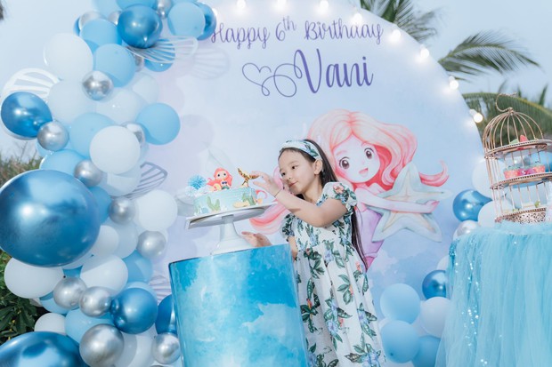 Hết 2 cháu gái thi Hoa hậu, đến con gái Trang Nhung mới 6 tuổi đã được chú ý nhờ nhan sắc gen trội trong tiệc sinh nhật - Ảnh 6. Hết 2 cháu gái thi Hoa hậu, đến con gái Trang Nhung mới 6 tuổi đã được chú ý nhờ nhan sắc gen trội trong tiệc sinh nhật - Ảnh 6.