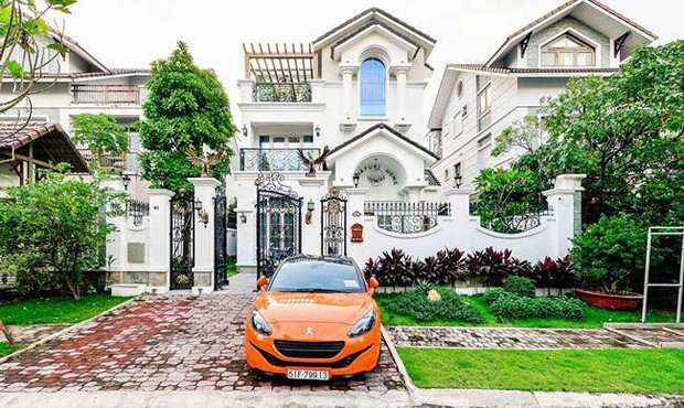 Nữ ca sĩ chi tiền tỷ mời Thái Công làm nội thất: Ở villa 200 tỷ, được chồng đại gia cưng chiều như bà hoàng - Ảnh 3.
