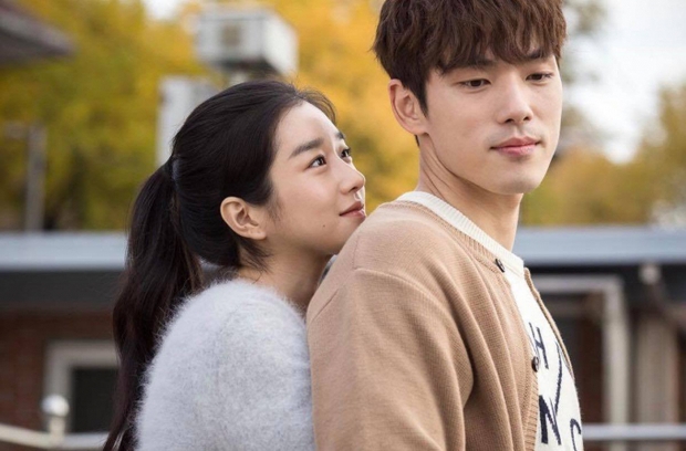 Từ cảnh giường chiếu đến hôn sâu đều diễn nhiệt tình, Seo Ye Ji lại bắt Kim Jung Hyun xa lánh bạn diễn nữ - Ảnh 1.