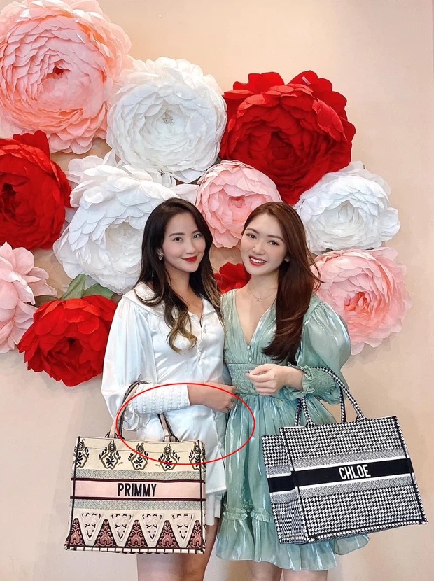 Phu nhân Tổng giám đốc Phan Thành đi chơi mảnh với hội chị em nhưng vòng tay sao cứ che bụng thế nhỉ? - Ảnh 5.