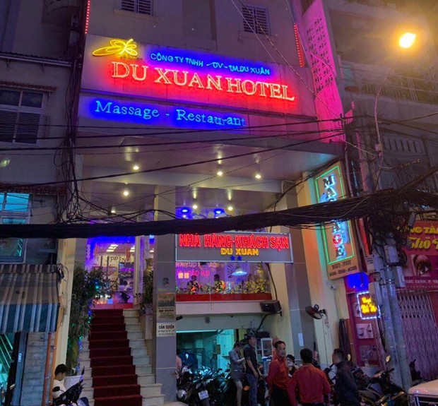 TP.HCM: Quản lý nhà hàng kiêm tú ông môi giới mại dâm với giá 2 - 2,5 triệu đồng/lượt - Ảnh 2.