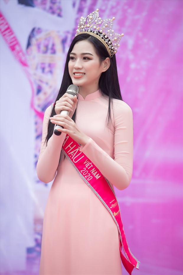 Đỗ Thị Hà khoe nhan sắc trước khi đăng quang Hoa hậu, so với hiện tại khác biệt ra sao? - Ảnh 8. Đỗ Thị Hà khoe nhan sắc trước khi đăng quang Hoa hậu, so với hiện tại khác biệt ra sao? - Ảnh 8.