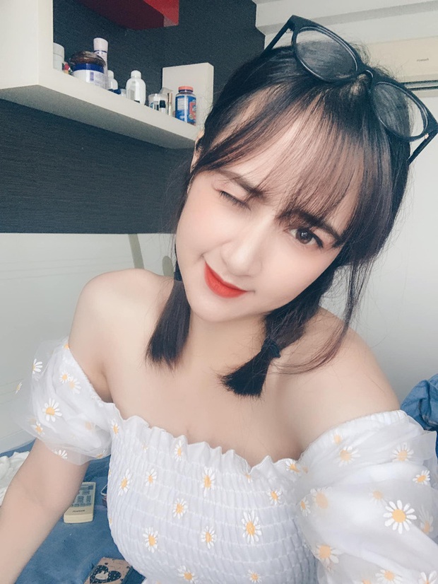 Gái xinh Tốc Chiến “đọ sắc”: Từ nữ game thủ sexy đến HLV cá tính tụ hội! - Ảnh 11. Gái xinh Tốc Chiến “đọ sắc”: Từ nữ game thủ sexy đến HLV cá tính tụ hội! - Ảnh 11.