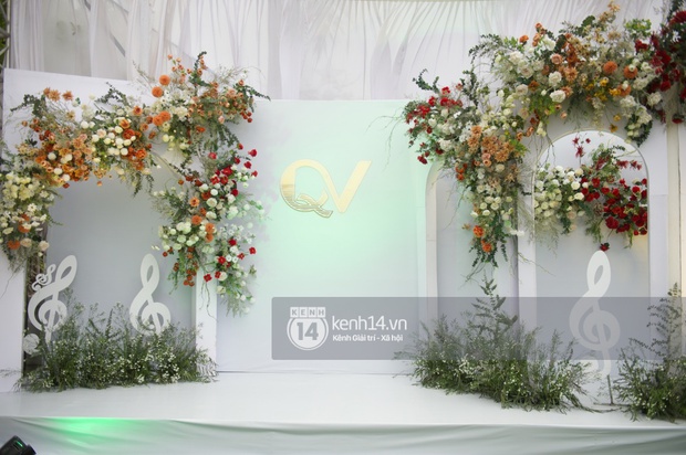 Hé lộ toàn cảnh lễ đường và ảnh cưới của Phan Mạnh Quỳnh tại Nghệ An: Sân khấu đẹp như cổ tích, quy mô nhìn sơ đã thấy khủng! - Ảnh 5. Hé lộ toàn cảnh lễ đường và ảnh cưới của Phan Mạnh Quỳnh tại Nghệ An: Sân khấu đẹp như cổ tích, quy mô nhìn sơ đã thấy khủng! - Ảnh 5.