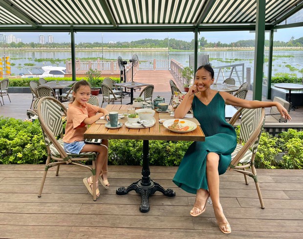 Con gái Đoan Trang bủng nổ visual qua bộ ảnh của mẹ, mới bé tí mà thần thái và nhan sắc chẳng kém mẫu nhí là bao! - Ảnh 5.