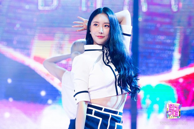 BXH 30 nữ idol hot nhất gây sốc: Hiện tượng ngực khủng đè bẹp BLACKPINK, Wendy (Red Velvet) ra sao sau tai nạn kinh hoàng? - Ảnh 6. BXH 30 nữ idol hot nhất gây sốc: Hiện tượng ngực khủng đè bẹp BLACKPINK, Wendy (Red Velvet) ra sao sau tai nạn kinh hoàng? - Ảnh 6.