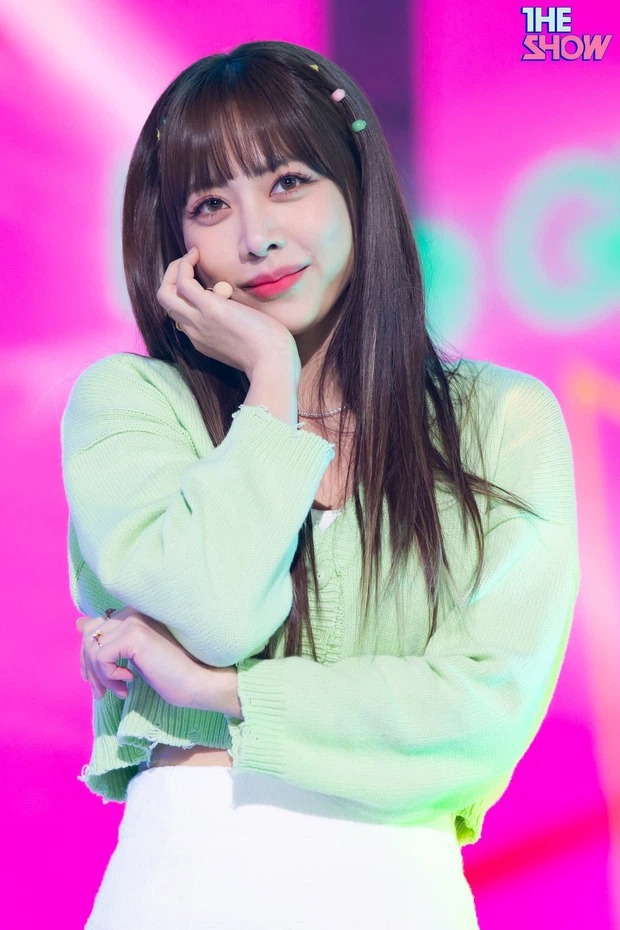 BXH 30 nữ idol hot nhất gây sốc: Hiện tượng ngực khủng đè bẹp BLACKPINK, Wendy (Red Velvet) ra sao sau tai nạn kinh hoàng? - Ảnh 8. BXH 30 nữ idol hot nhất gây sốc: Hiện tượng ngực khủng đè bẹp BLACKPINK, Wendy (Red Velvet) ra sao sau tai nạn kinh hoàng? - Ảnh 8.