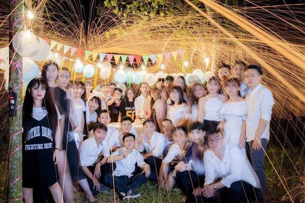 Loạt ảnh kỷ yếu chỉ muốn giấu đi mãi: Màu ảnh không khác gì phim kinh dị, đầu tư thuê studio mà còn xấu hơn ảnh tự chụp - Ảnh 7.