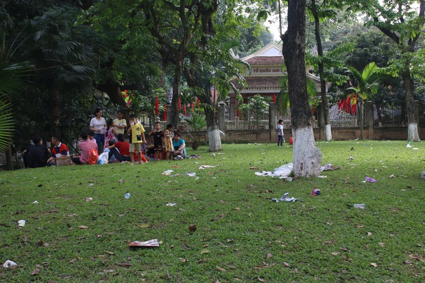 Hà Nội: Nhiều gia đình đưa con đổ về công viên Thủ Lệ vui chơi dịp nghỉ lễ Giỗ Tổ Hùng Vương - Ảnh 14.
