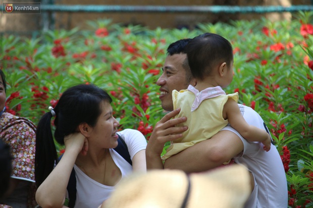 Hà Nội: Nhiều gia đình đưa con đổ về công viên Thủ Lệ vui chơi dịp nghỉ lễ Giỗ Tổ Hùng Vương - Ảnh 12.