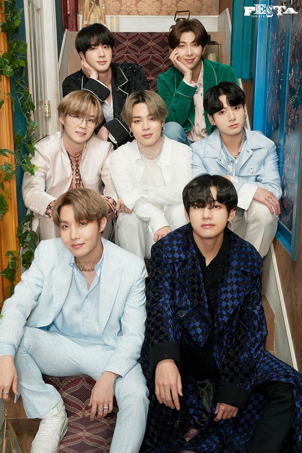 BTS tung bộ ảnh kiếp đỏ đen vừa xinh vừa biết thế nào là ảo, bắt nạt fan bằng visual quyến rũ - Ảnh 9.