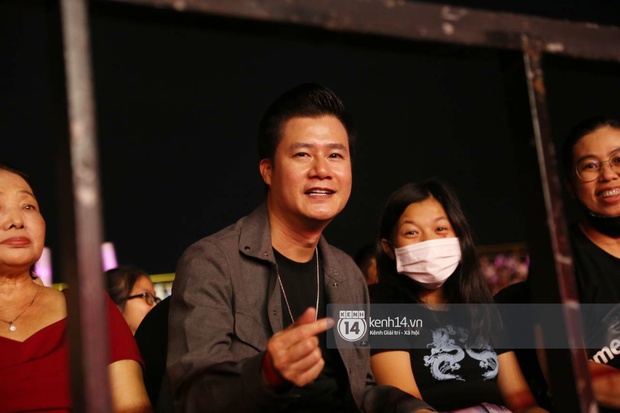 Đông Nhi, Đức Phúc, Erik và loạt nghệ sĩ đang quẩy siêu nhiệt tình tại liveshow Mỹ Tâm - Ảnh 9. Đông Nhi, Đức Phúc, Erik và loạt nghệ sĩ đang quẩy siêu nhiệt tình tại liveshow Mỹ Tâm - Ảnh 9.