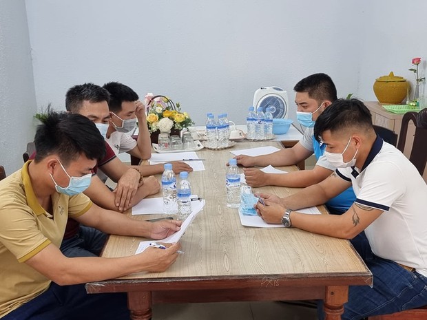 Bắt 14 đối tượng tiếp tay cho người nước ngoài nhập cảnh trái phép bất chấp dịch Covid
