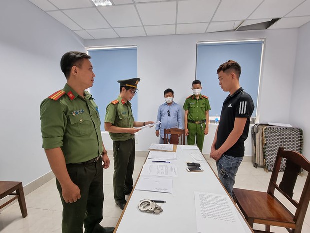 Bắt 14 đối tượng tiếp tay cho người nước ngoài nhập cảnh trái phép bất chấp dịch Covid