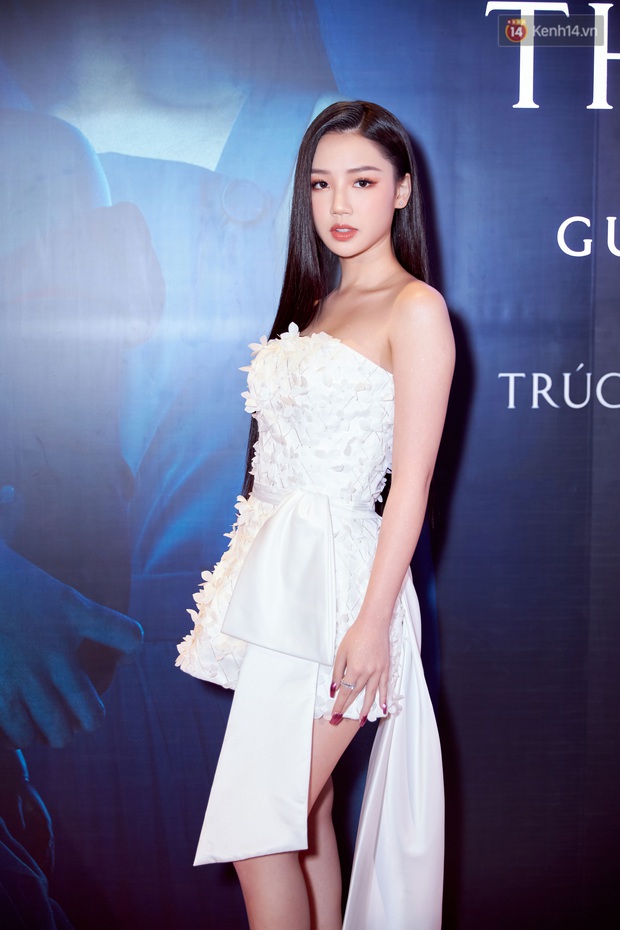 Trúc Anh - Amee - Salim đẹp lịm người vẫn lép vế trước mỹ nhân hai con ở thảm đỏ Thiên Thần Hộ Mệnh - Ảnh 4. Trúc Anh - Amee - Salim đẹp lịm người vẫn lép vế trước mỹ nhân hai con ở thảm đỏ Thiên Thần Hộ Mệnh - Ảnh 4.
