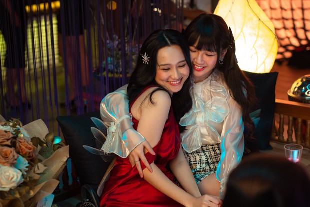 MXH bùng nổ vì Thiên Thần Hộ Mệnh nhưng cái tên được réo gọi nhiều nhất lại là cục cưng Amee - Ảnh 1. MXH bùng nổ vì Thiên Thần Hộ Mệnh nhưng cái tên được réo gọi nhiều nhất lại là cục cưng Amee - Ảnh 1.