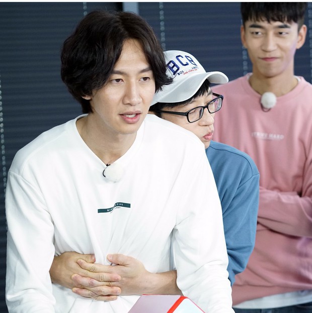 11 năm gắn bó của Lee Kwang Soo và mối thân tình với các thành viên Running Man - Ảnh 1. 11 năm gắn bó của Lee Kwang Soo và mối thân tình với các thành viên Running Man - Ảnh 1.