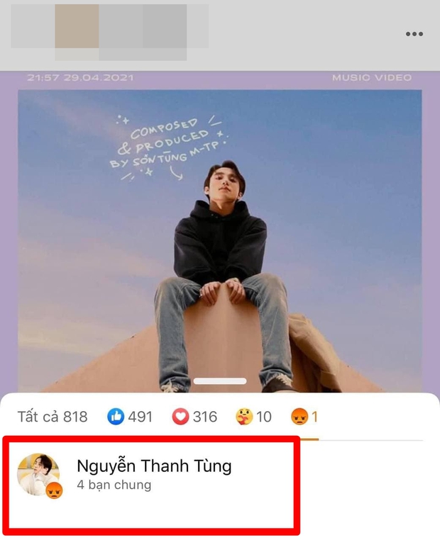 Bắt gặp Sơn Tùng nửa đêm đi thả phẫn nộ trên bài đăng của một cô gái, gì đây gì đây? - Ảnh 1. Bắt gặp Sơn Tùng nửa đêm đi thả phẫn nộ trên bài đăng của một cô gái, gì đây gì đây? - Ảnh 1.