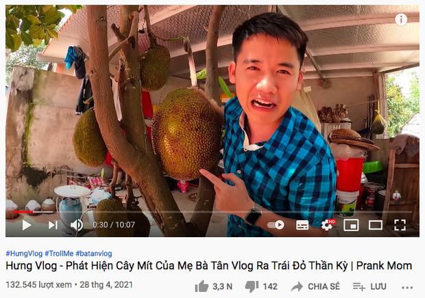 Hưng Vlog khoe cây mít ruột đỏ ở nhà, dân mạng cứ tưởng lại là trò trêu bà Tân nhưng sự thật bất ngờ thế này - Ảnh 1. Hưng Vlog khoe cây mít ruột đỏ ở nhà, dân mạng cứ tưởng lại là trò trêu bà Tân nhưng sự thật bất ngờ thế này - Ảnh 1.