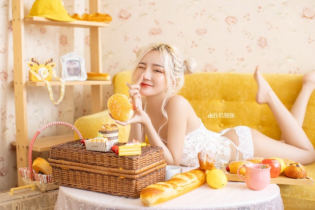 Nữ streamer sexy công khai hình ảnh thuở chưa dậy thì, fan nam thốt lên hai từ: “Hú hồn”! - Ảnh 7. Nữ streamer sexy công khai hình ảnh thuở chưa dậy thì, fan nam thốt lên hai từ: “Hú hồn”! - Ảnh 7.