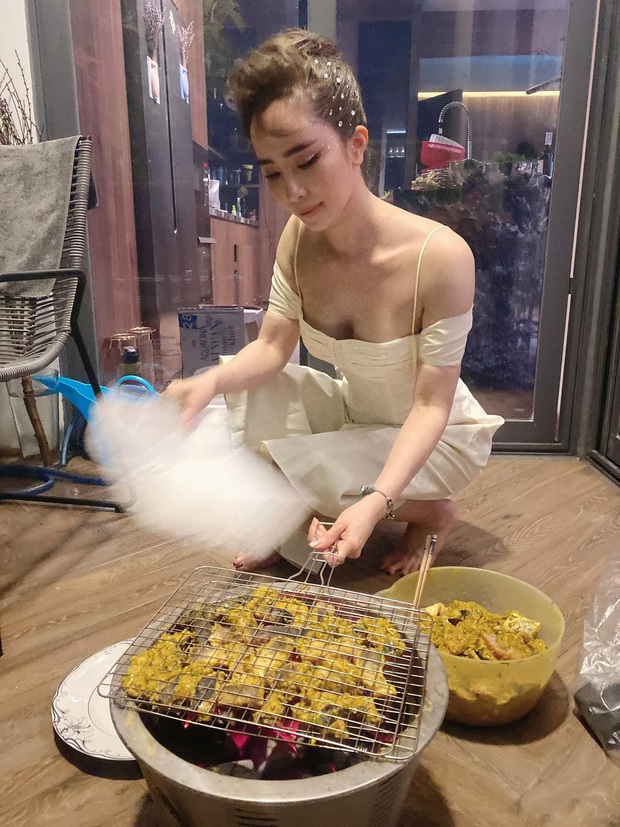Định nghĩa thính 18+ đều như vắt tranh: Quỳnh Nga cứ khoe body ngồn ngộn, Việt Anh auto vào bình luận nghe mà đỏ cả mặt - Ảnh 5. Định nghĩa thính 18+ đều như vắt tranh: Quỳnh Nga cứ khoe body ngồn ngộn, Việt Anh auto vào bình luận nghe mà đỏ cả mặt - Ảnh 5.