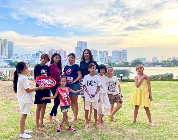 Bức ảnh hội tụ con cưng của loạt nghệ sĩ nổi tiếng showbiz: Ngập tràn visual, gia thế khủng như nhau - Ảnh 2.