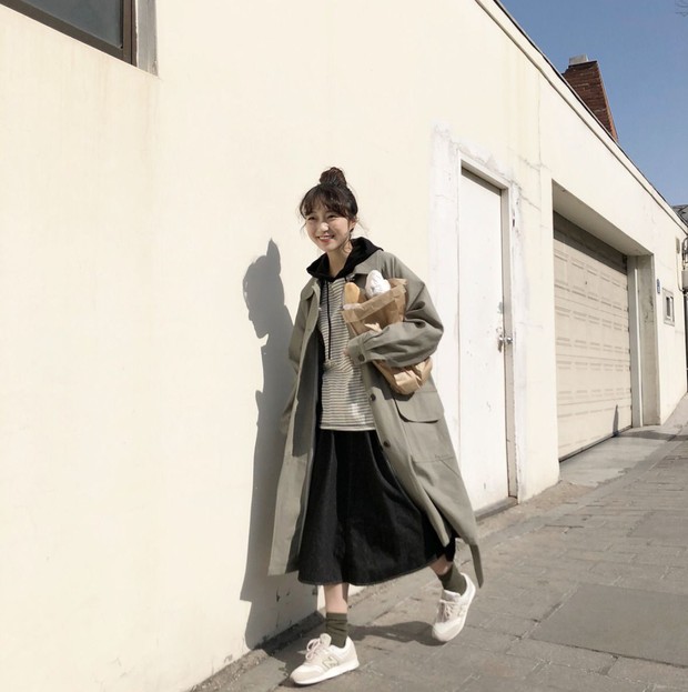 Tại sao con gái cứ thích mua quần áo suốt thế? - Ảnh 2.