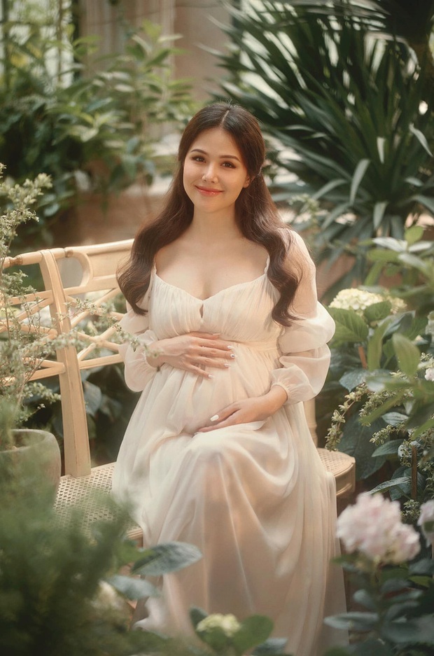 Phu nhân TGĐ tập đoàn nghìn tỷ mang thai mà nhan sắc vẫn thăng hạng, nhìn mê chữ ê kéo dài! - Ảnh 4. Phu nhân TGĐ tập đoàn nghìn tỷ mang thai mà nhan sắc vẫn thăng hạng, nhìn mê chữ ê kéo dài! - Ảnh 4.