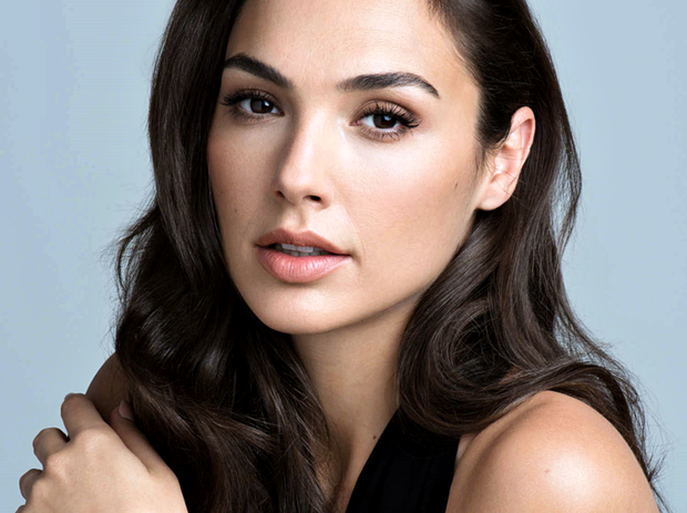Lộ chuyện Gal Gadot bị đạo diễn Justice League bắt phải câm miệng, sỉ nhục sau phốt nhốt vào phòng kín - Ảnh 6. Lộ chuyện Gal Gadot bị đạo diễn Justice League bắt phải câm miệng, sỉ nhục sau phốt nhốt vào phòng kín - Ảnh 6.