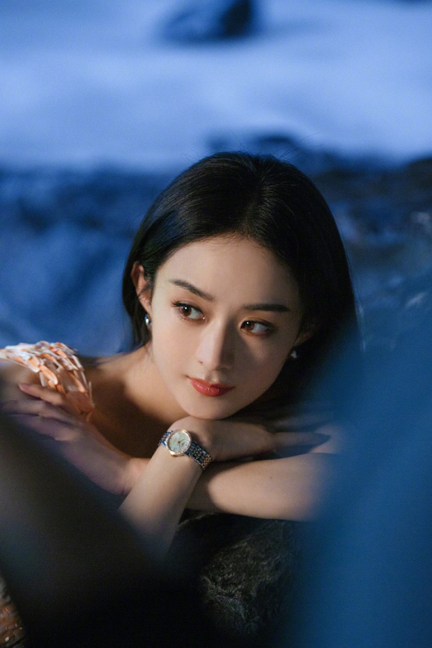 Đại chiến visual 2 nàng thơ Dior: Angela Baby mặt bỗng dưng nhọn hoắt, Triệu Lệ Dĩnh vòng 1 lép kẹp, khí chất gây tranh cãi - Ảnh 10. Đại chiến visual 2 nàng thơ Dior: Angela Baby mặt bỗng dưng nhọn hoắt, Triệu Lệ Dĩnh vòng 1 lép kẹp, khí chất gây tranh cãi - Ảnh 10.