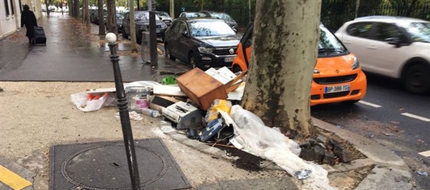 Những hình ảnh gây sốc cho thấy thành phố Paris hoa lệ ngập trong rác khiến cộng đồng mạng thất vọng tràn trề, chuyện gì đang xảy ra? - Ảnh 7. Những hình ảnh gây sốc cho thấy thành phố Paris hoa lệ ngập trong rác khiến cộng đồng mạng thất vọng tràn trề, chuyện gì đang xảy ra? - Ảnh 7.