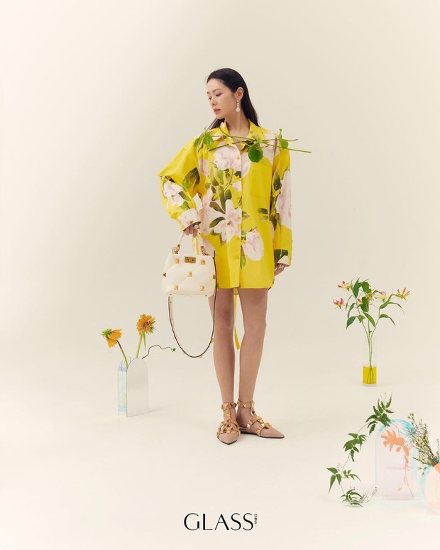 Son Ye Jin đẳng cấp như nữ thần mùa xuân, ảnh hậu trường còn xuất sắc hơn cả ảnh tạp chí - Ảnh 4.