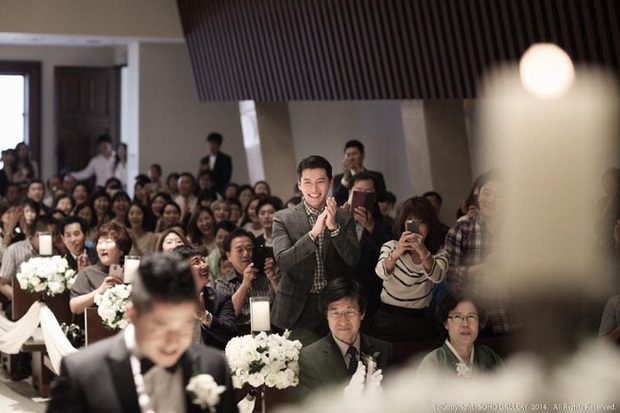 Có 1 tài tử cứ đi ăn cưới là chị em thi nhau muốn bắt về... cưới luôn: Visual nghẹt thở, chụp vội cũng thành poster phim - Ảnh 6. Có 1 tài tử cứ đi ăn cưới là chị em thi nhau muốn bắt về... cưới luôn: Visual nghẹt thở, chụp vội cũng thành poster phim - Ảnh 6.