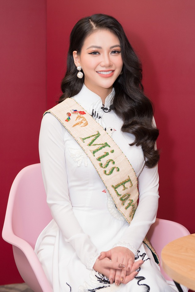 Hà Tăng khoe visual trong tiệc sinh nhật Phương Khánh, mẹ 2 con mà nhan sắc lấn át cả Hoa hậu trái đất - Ảnh 5. Hà Tăng khoe visual trong tiệc sinh nhật Phương Khánh, mẹ 2 con mà nhan sắc lấn át cả Hoa hậu trái đất - Ảnh 5.