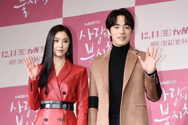 HOT: Sau Hyun Bin - Son Ye Jin, đến lượt cặp đôi phụ Hạ Cánh Nơi Anh cũng hẹn hò! - Ảnh 2. HOT: Sau Hyun Bin - Son Ye Jin, đến lượt cặp đôi phụ Hạ Cánh Nơi Anh cũng hẹn hò! - Ảnh 2.