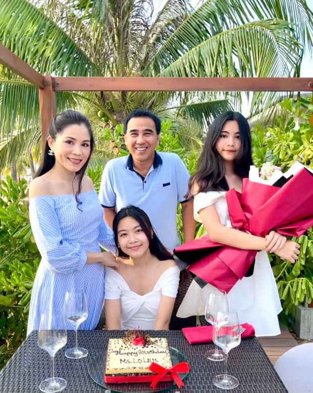 Con gái nhà Quyền Linh bị bạn cùng lớp ngó lơ nhưng cách xử lý cao tay của cô nàng mới thấy được giáo dục tốt cỡ nào - Ảnh 2. Con gái nhà Quyền Linh bị bạn cùng lớp ngó lơ nhưng cách xử lý cao tay của cô nàng mới thấy được giáo dục tốt cỡ nào - Ảnh 2.