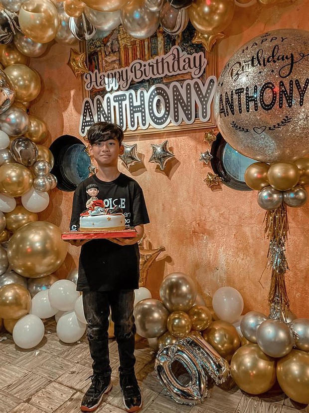 Rich kid thế hệ mới gọi tên con trai Lệ Quyên: Sinh nhật được cả dàn sao Vbiz chúc, sống sang chảnh không thiếu gì - Ảnh 6. Rich kid thế hệ mới gọi tên con trai Lệ Quyên: Sinh nhật được cả dàn sao Vbiz chúc, sống sang chảnh không thiếu gì - Ảnh 6.