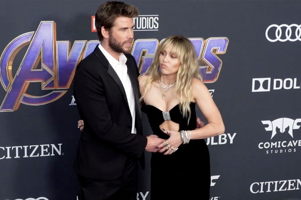 Đào lại loạt khoảnh khắc Miley Cyrus lẳng lơ khiến chồng cũ Liam Hemsworth muối mặt ở loạt thảm đỏ, lý do ly hôn là đây? - Ảnh 7.