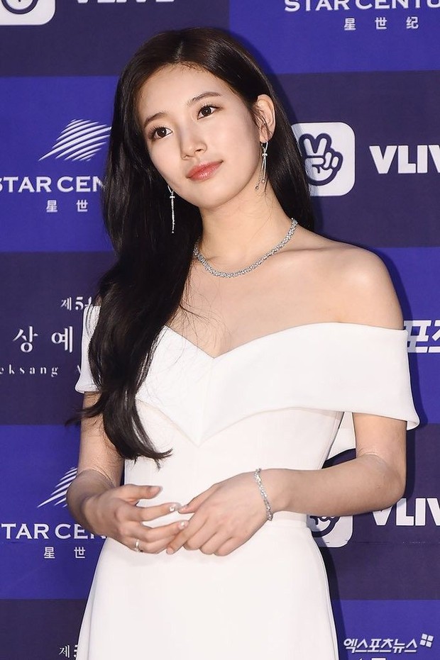 Nữ thần Baeksang gọi tên Suzy: 5 năm liên tiếp làm MC, mỗi năm lại xinh đẹp thêm bội phần - Ảnh 11.