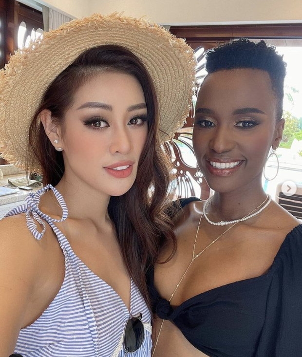 Netizen phát sốt với màn đọ sắc của Khánh Vân và Miss Universe 2019 chung khung hình: Nhan sắc liệu có lép vế? - Ảnh 3.