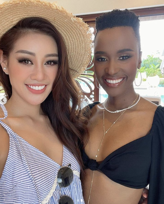 Netizen phát sốt với màn đọ sắc của Khánh Vân và Miss Universe 2019 chung khung hình: Nhan sắc liệu có lép vế? - Ảnh 2.