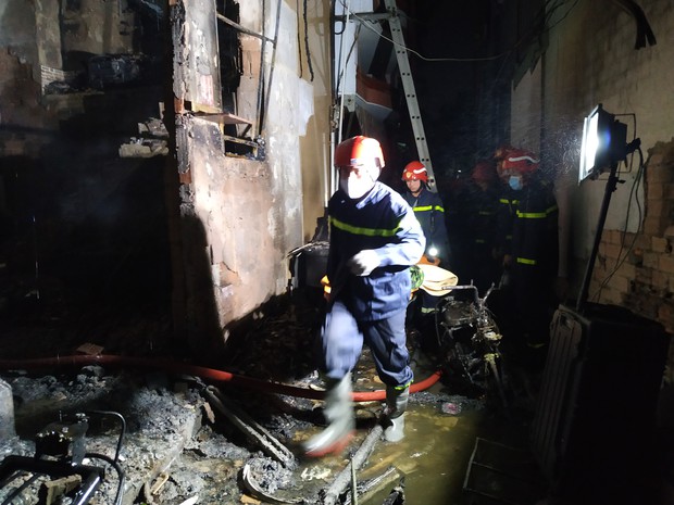 Công an xem xét dấu hiệu phạm tội trong vụ cháy khiến 8 người tử vong thương tâm ở Sài Gòn - Ảnh 3.