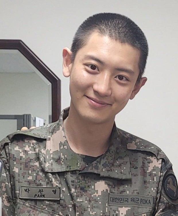 Chanyeol nhập ngũ xong da xuống cấp hẳn nhưng phản ứng của netizen mới bất ngờ - Ảnh 3.